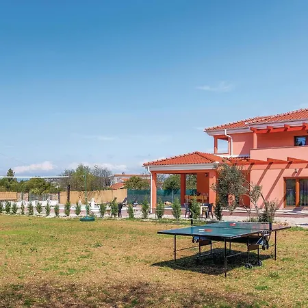 Four-bedroom In Prázdninový dům Bilice
