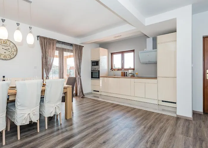 Holiday home Four-bedroom In