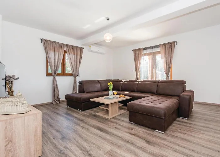 Holiday home Four-bedroom In