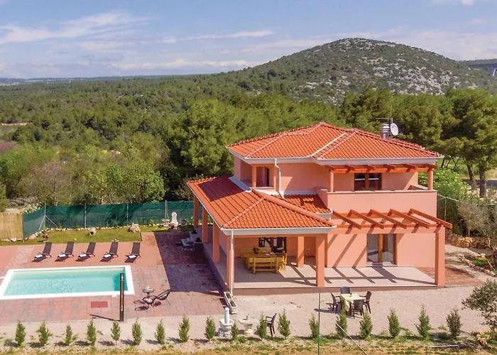 Holiday home Four-bedroom In