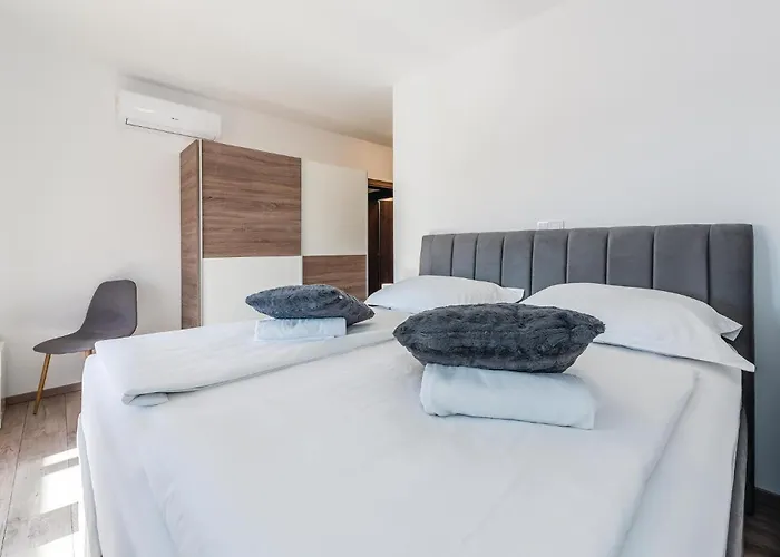 Holiday home Four-bedroom In